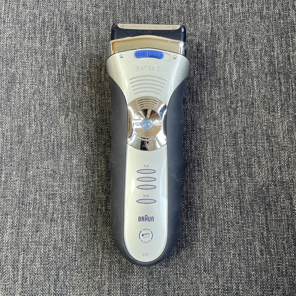 BRAUN SERIES 3 340 Type 5774 Mens WET & DRY ELECTRIC SHAVER